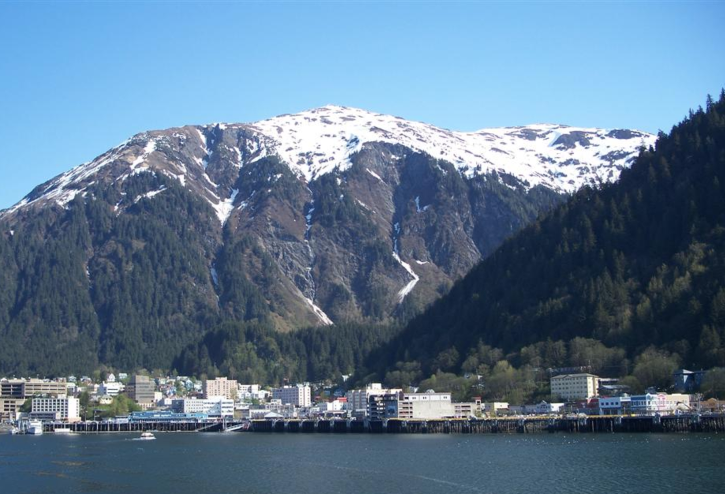 mountain backdrop in Juneau